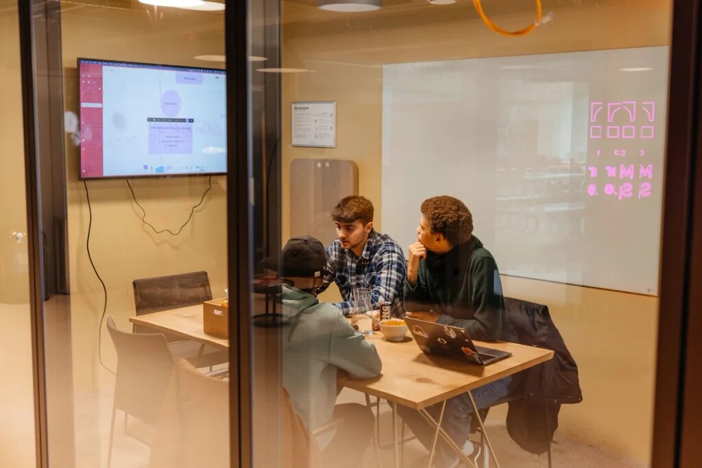 راهبردهای نوین خلق فرصتهای شغلی در کلانشهرهای جهان