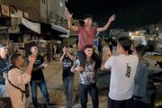 شادی مردم غزه در پی اعلام توافق آتش‌بس + فیلم
