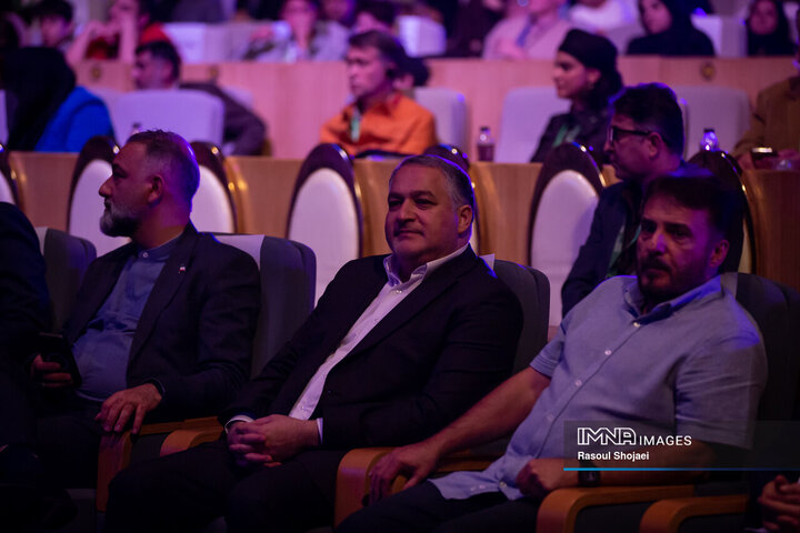 مراسم اختتامیه سی‌وهفتمین جشنواره بین‌المللی فیلم‌های کودکان و نوجوانان