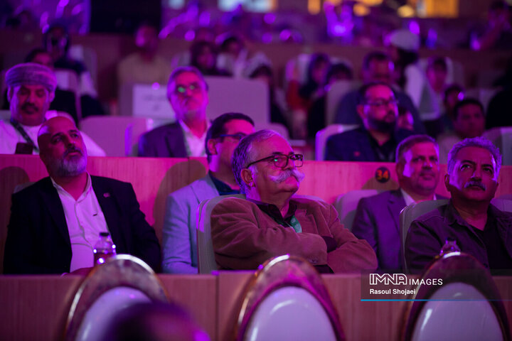 مراسم اختتامیه سی‌وهفتمین جشنواره بین‌المللی فیلم‌های کودکان و نوجوانان