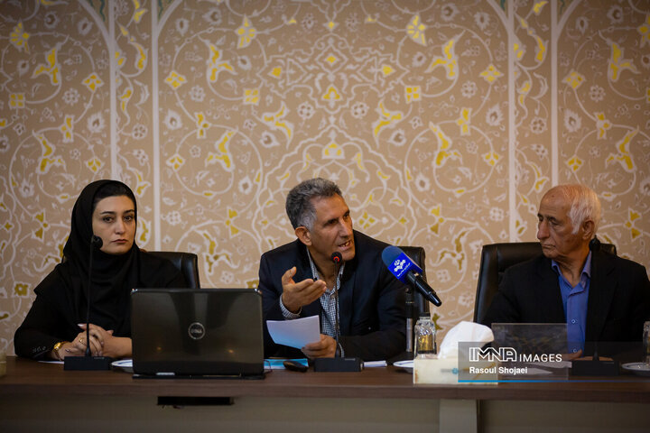 همایش روز ملی زاینده رود