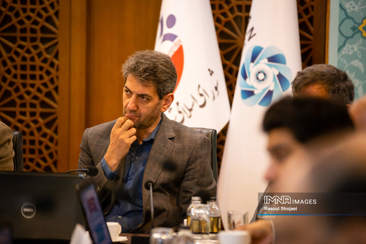 اصلاح الگوی مصرف و اجرای پروژه‌های آب‌رسانی ضروری است