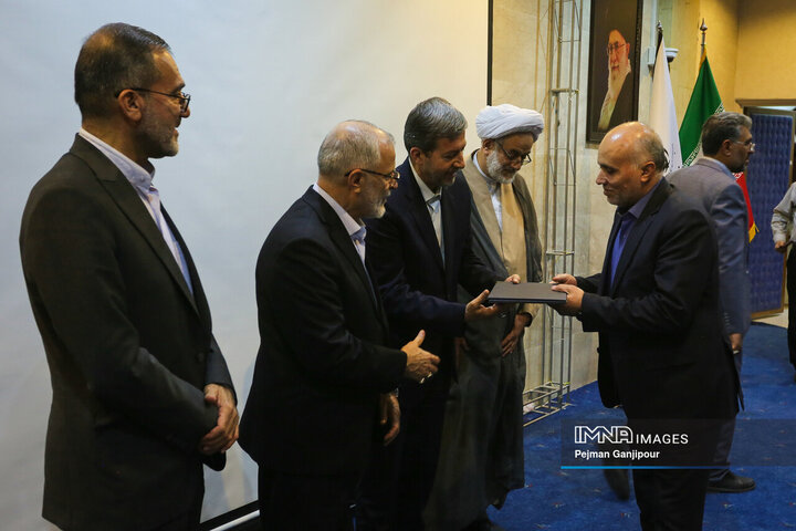 مراسم تقدیر از موکب‌داران اربعین در اصفهان