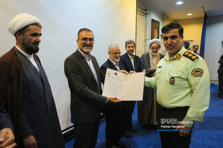 مراسم تقدیر از موکب‌داران اربعین در اصفهان