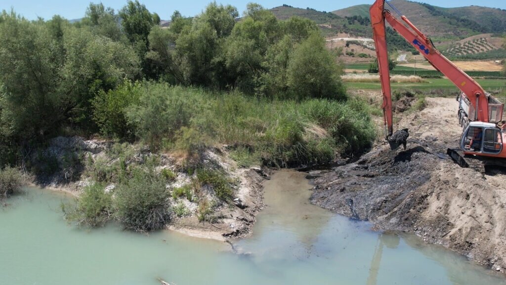 نگین سبز آلبانی در معرض نابودی