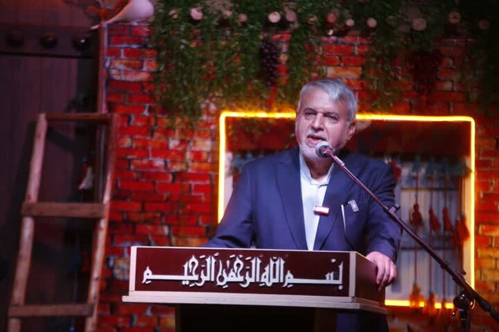 وزیر میراث‌فرهنگی: جشنواره سیب سپیدان در تقویم فرهنگی فارس ثبت شود