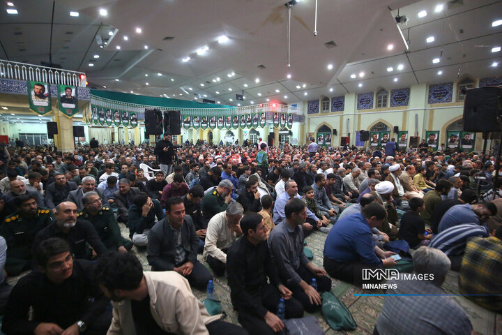 مراسم دهمین سالگرد شهادت سرلشگر شهید حاج حسین همدانی و اولین سالگرد شهادت شهید سید حسن نصرالله در همدان