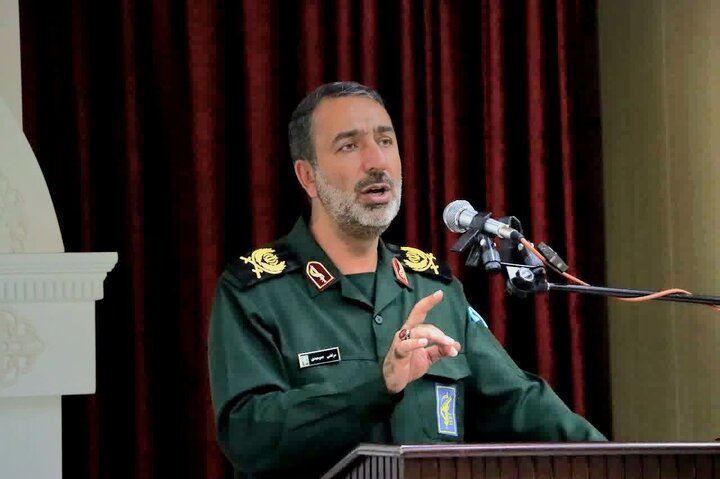 بازخوانی مبانی انقلاب اسلامی و مراقبت از نفوذ نرم ضرورت دارد