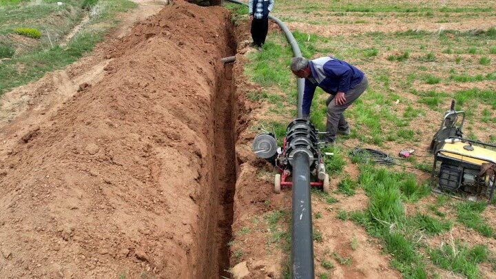 برخورداری بیش از ۷۰۰ نفر از ساکنان سه روستای شهرستان خمین از آب شرب پایدار