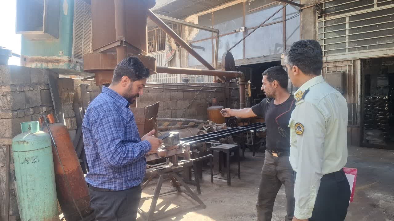 واحدهای ریختهگری آلاینده در اصفهان با هدف ساماندهی مشاغل و صیانت از محیط زیست پلمب میشود