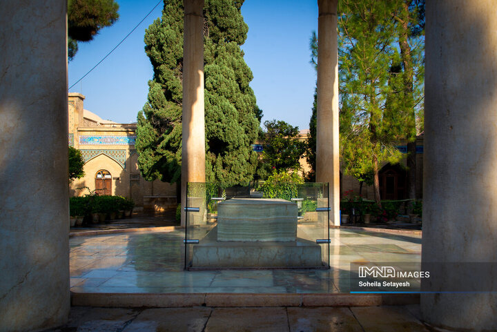 گرامیداشت روز ملی حافظ؛ پاسداشت لسان‌الغیب، شاعر جاودان ایرانی