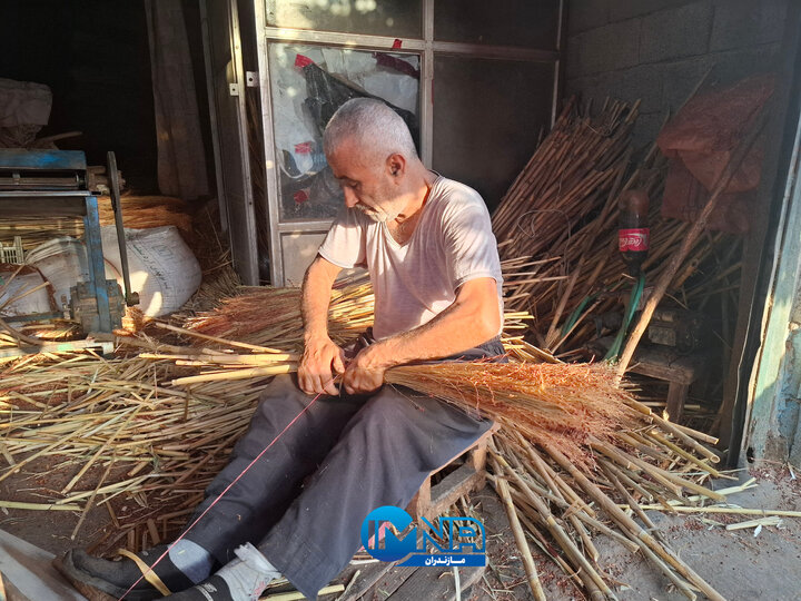 سوغات خاک خورده شمال؛ نگاهی دوباره به هنر جاروبافی