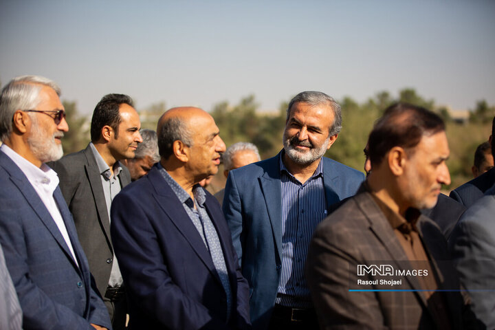 حضور اعضای شورای شهر اصفهان در شهرداری بهارستان