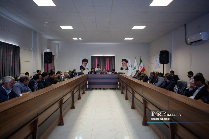 حضور اعضای شورای شهر اصفهان در شهرداری بهارستان