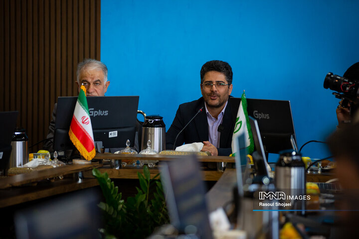 صدور ۸۰۰۰ پروانه ساختمانی در شهر بهارستان طی ۱۰ ماه