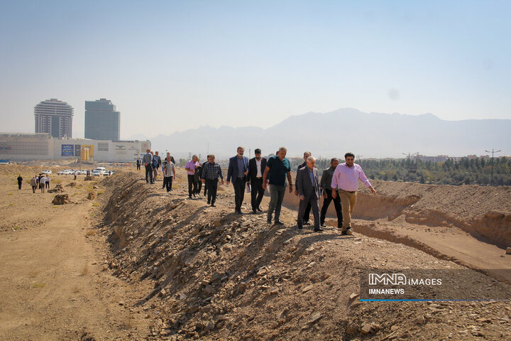 حضور اعضای شورای شهر اصفهان در شهرداری بهارستان