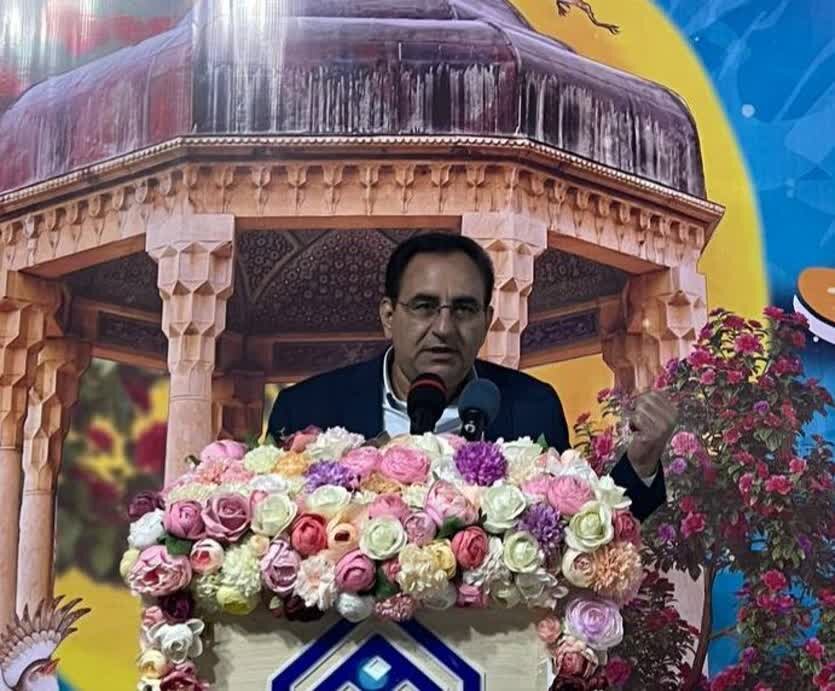 آیین بزرگداشت حافظ فرصتی برای پیوند دوباره با هویت ملی و دینی است