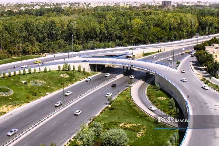 قبولی در مهرماه؟ ماجرای مهار ترافیک رکوردشکن با مدیریت ۶۰ گلوگاه ترافیکی در شهر اصفهان