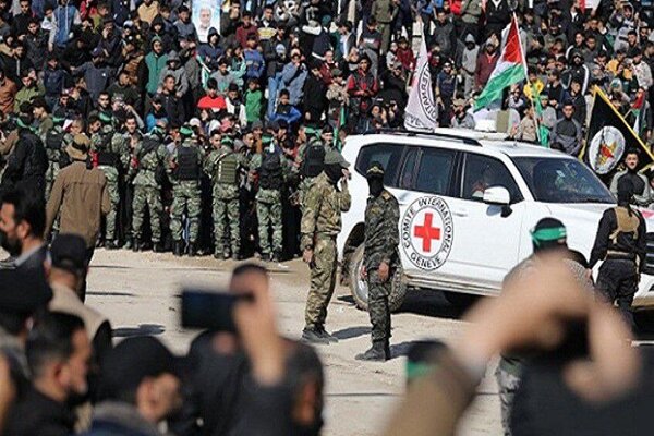 مرحله دوم تبادل اسرا؛ حماس ۱۳ اسیر دیگر را آزاد کرد