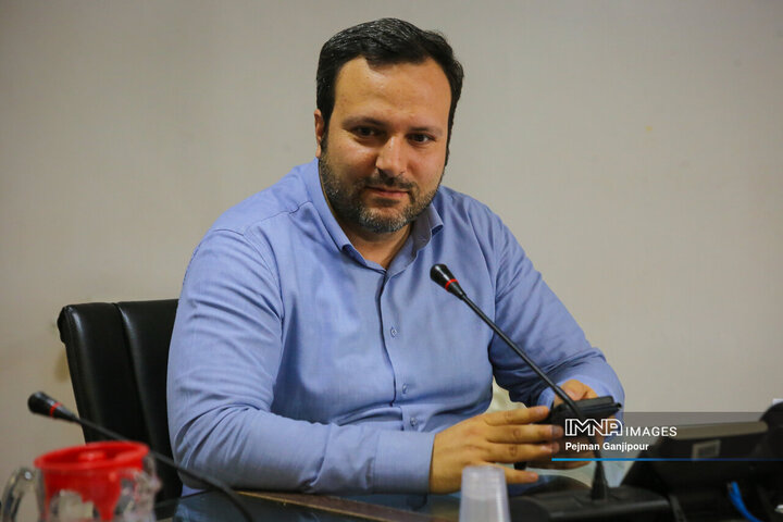 مصطفی نباتی نژاد رئیس مرکز پژوهش های شورای شهر اصفهان