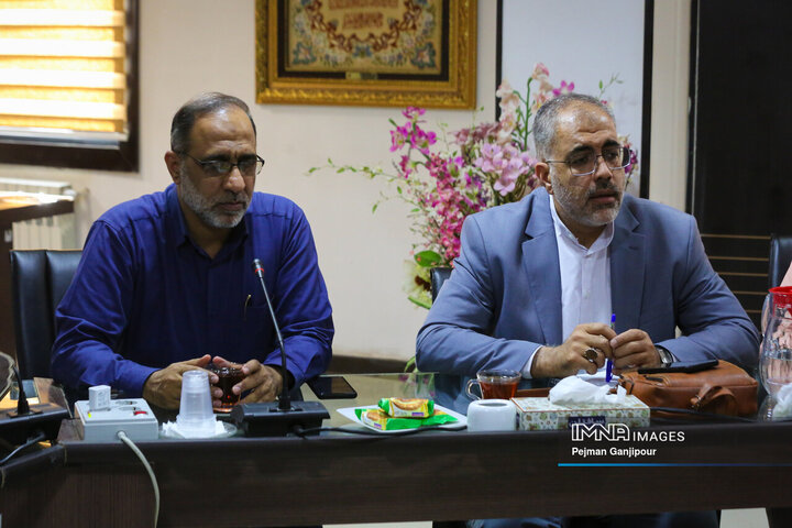جلسه کمیسیون سلامت، محیط زیست و خدمات شهری شورای شهر اصفهان