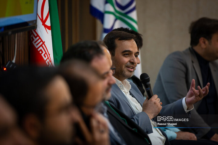 نشست مسئولان امور ارتباطات معاونت‌ها و مناطق شهرداری اصفهان