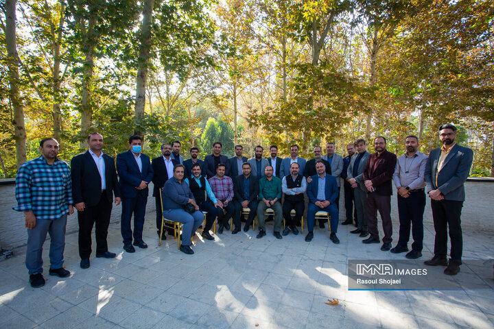 نشست مسئولان امور ارتباطات معاونت‌ها و مناطق شهرداری اصفهان