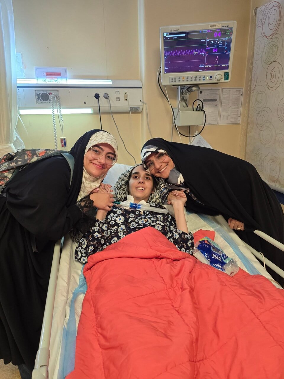 فهیمه از آن حمله جان سالم به در برد؛ اما چه جان در بردنی!