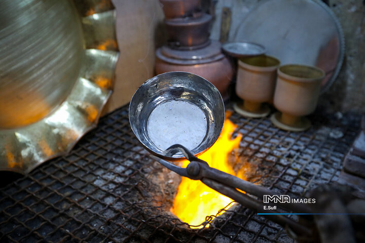 احیای هنر دواتگری در اراک؛ میراثی که از دل تاریخ زنده مانده است