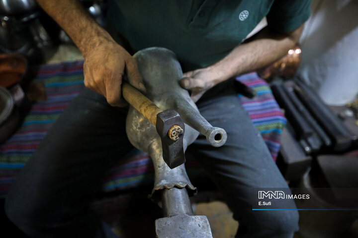 احیای هنر دواتگری در اراک؛ میراثی که از دل تاریخ زنده مانده است