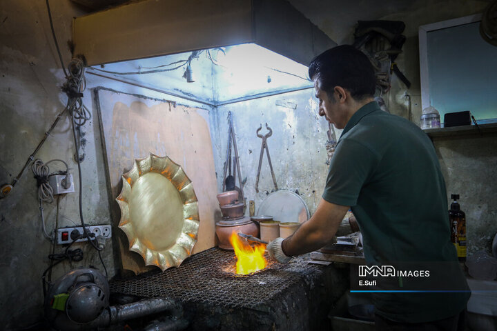 احیای هنر دواتگری در اراک؛ میراثی که از دل تاریخ زنده مانده است