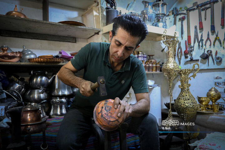 احیای هنر دواتگری در اراک؛ میراثی که از دل تاریخ زنده مانده است