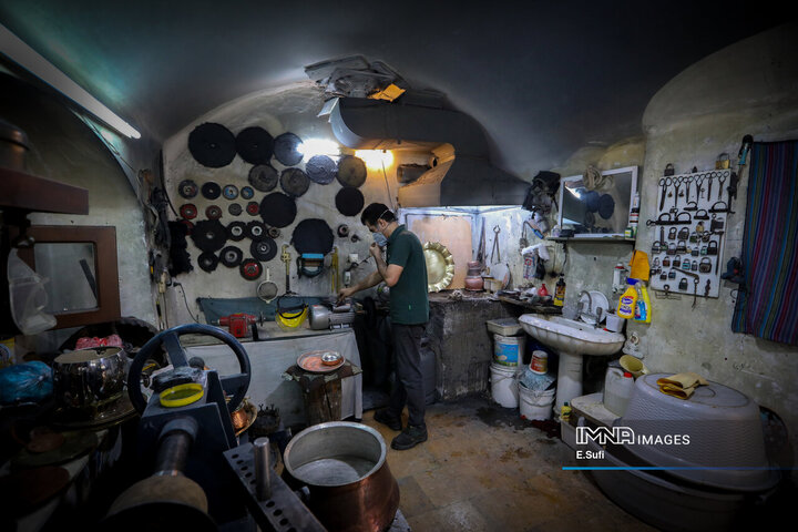 احیای هنر دواتگری در اراک؛ میراثی که از دل تاریخ زنده مانده است