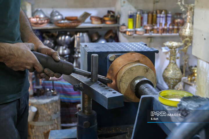 احیای هنر دواتگری در اراک؛ میراثی که از دل تاریخ زنده مانده است