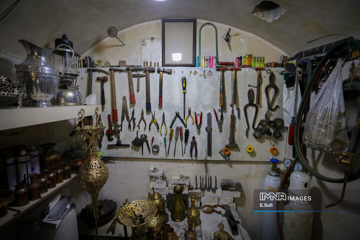 احیای هنر دواتگری در اراک؛ میراثی که از دل تاریخ زنده مانده است