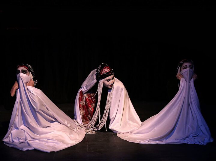 شاهنامه در صحنه با آخرین روز جشنواره ملی تئاتر اقتباس