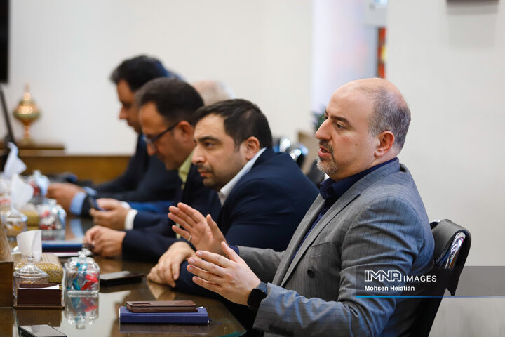 آیین امضای تفاهم‌نامه همکاری شهرداری اصفهان و پژوهشگاه فضایی ایران