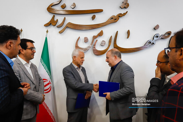 آیین امضای تفاهم‌نامه همکاری شهرداری اصفهان و پژوهشگاه فضایی ایران