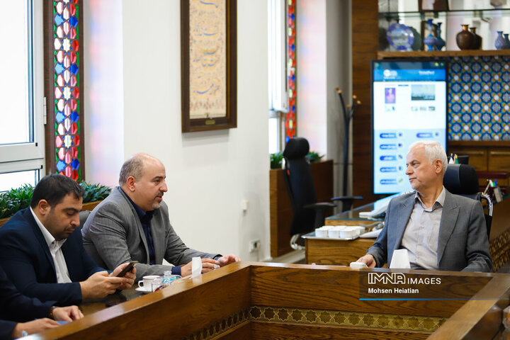 آیین امضای تفاهم‌نامه همکاری شهرداری اصفهان و پژوهشگاه فضایی ایران