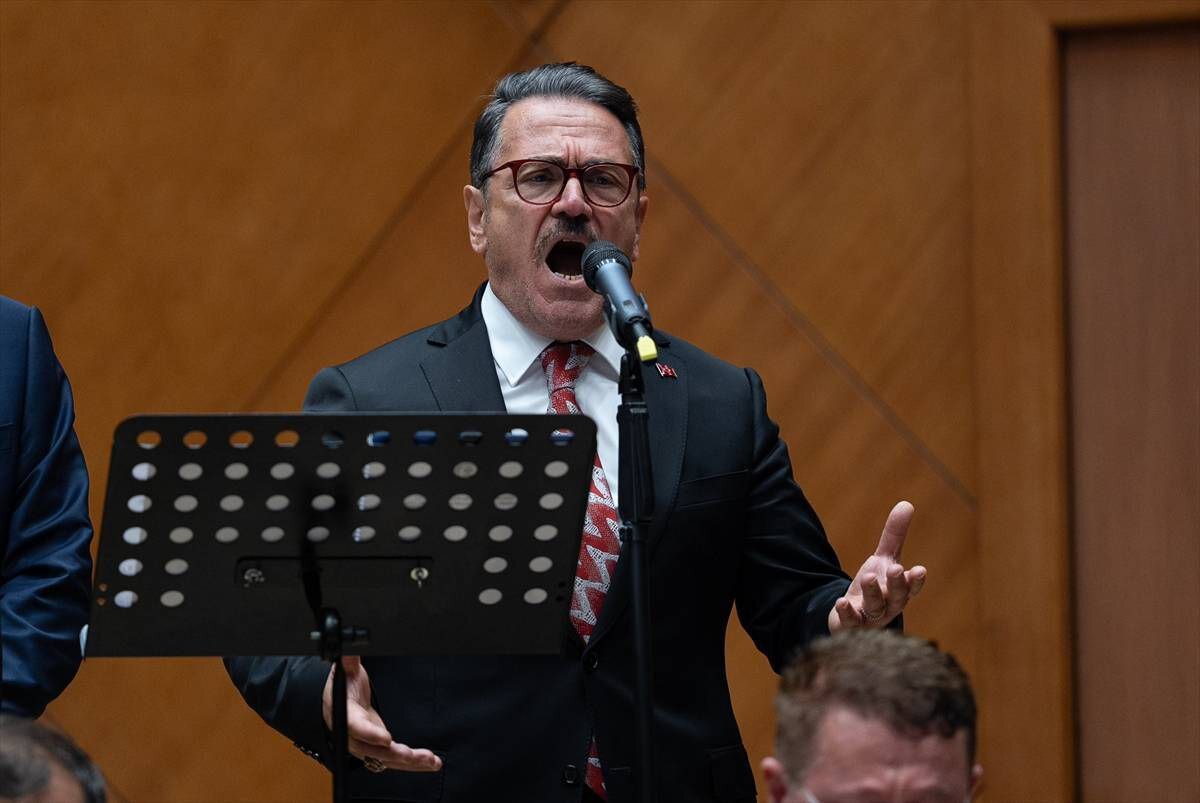 روایت موسیقایی نوازندگان ایران و ترکیه از حافظ شیرازی در آنکارا