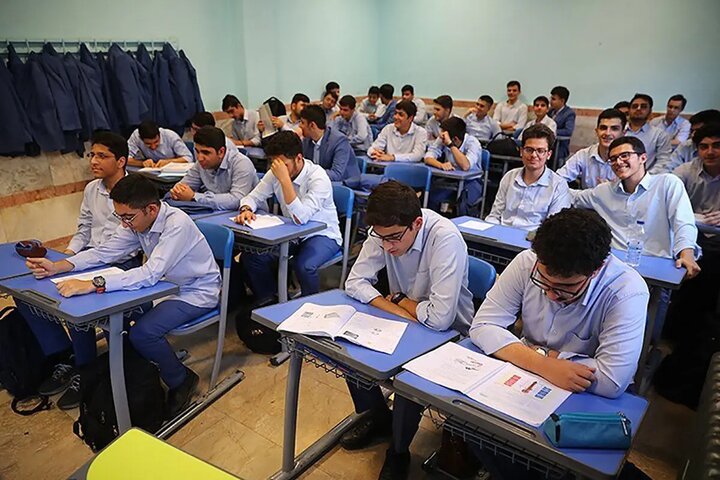 از نمره تا آینده؛ مسیر طلایی پیشرفت دانش‌آموزان