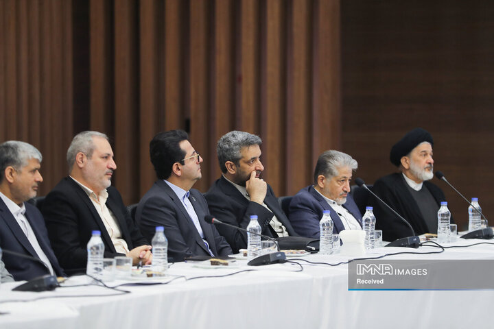 سفر رئیس جمهور به اصفهان