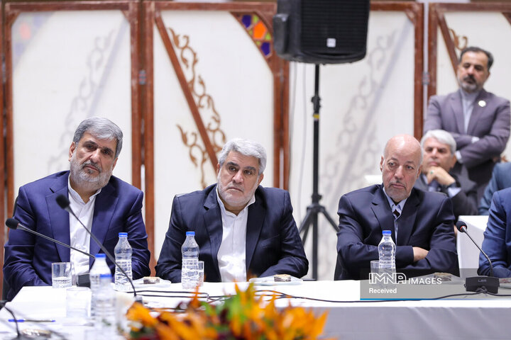 سفر رئیس جمهور به اصفهان