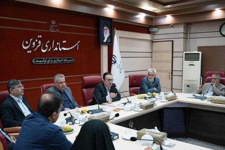 شورا و شهرداری قزوین با تعامل برای رفع مشکلات مردم گام بردارند شورا و شهرداری قزوین با تعامل برای رفع مشکلات مردم گام بردارند