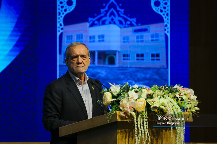 سازندگان موشک و انرژی هسته‌ای از دل همین دانش‌آموزان برخاستند