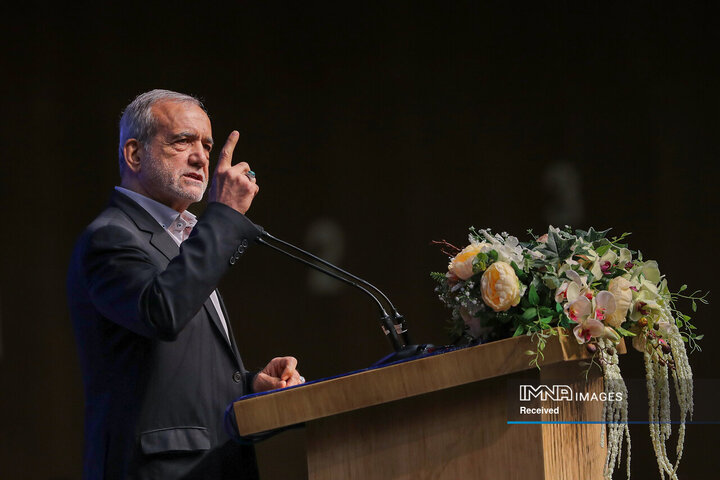 سفر رئیس جمهور به اصفهان