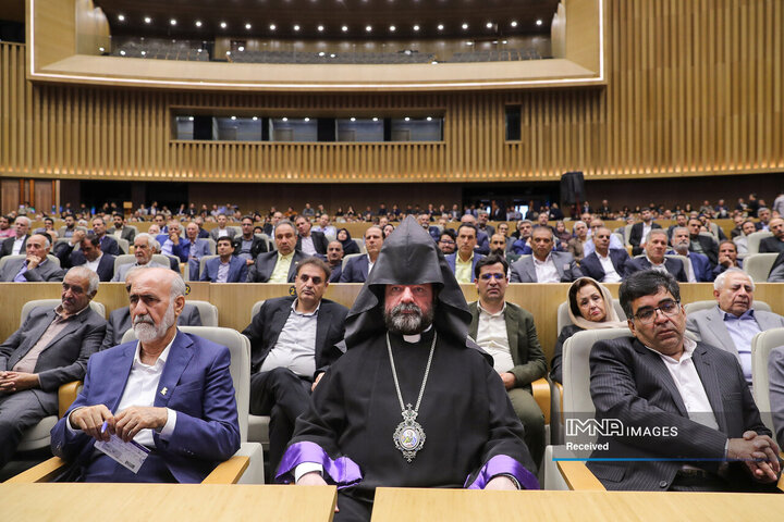 سفر رئیس جمهور به اصفهان