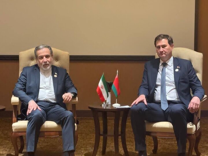 عراقچی با وزیر امور خارجه بلاروس دیدار کرد عراقچی با وزیر امور خارجه بلاروس دیدار کرد