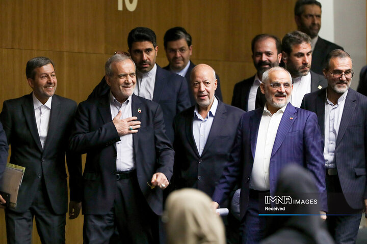 سفر رئیس جمهور به اصفهان