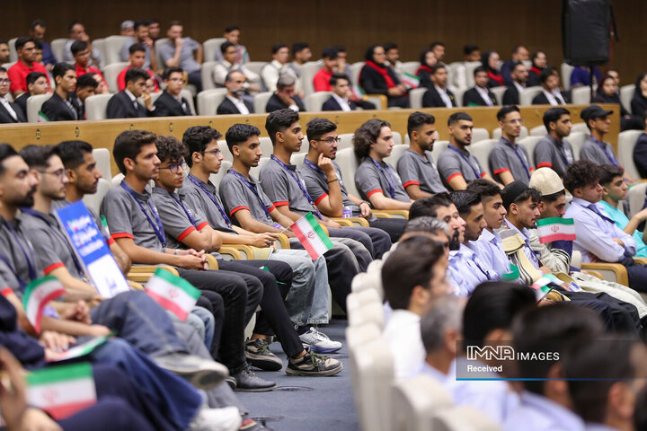 سفر رئیس جمهور به اصفهان